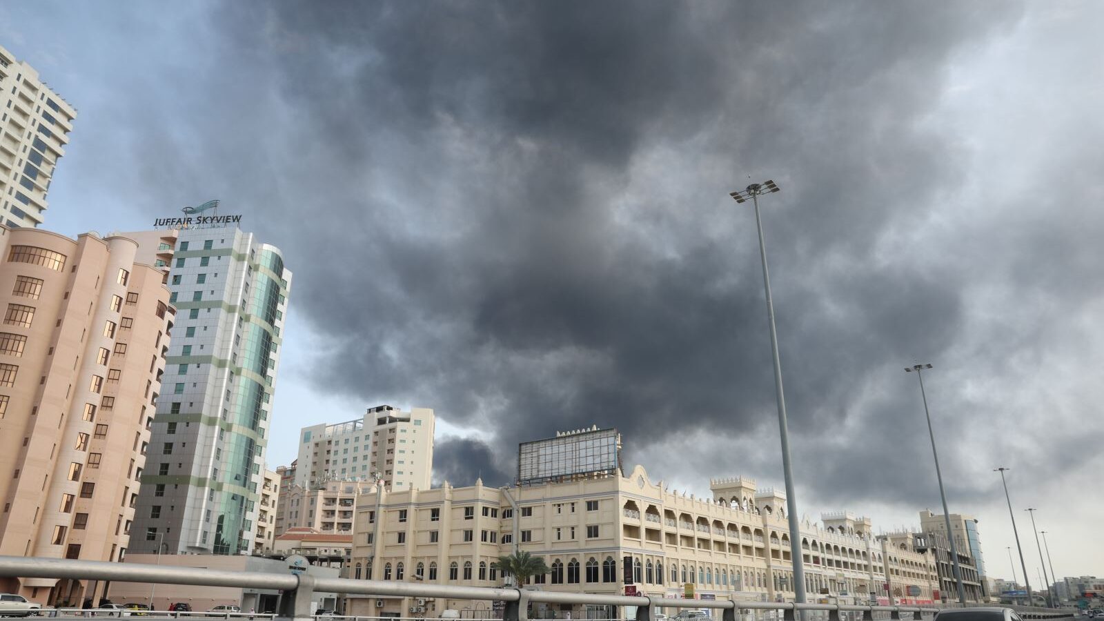 Chiến sự Iran ngày 12