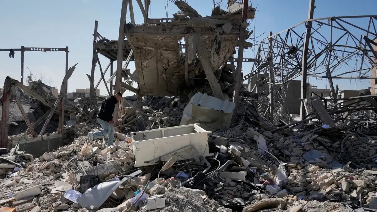 PMI toàn cầu tháng 2 2026