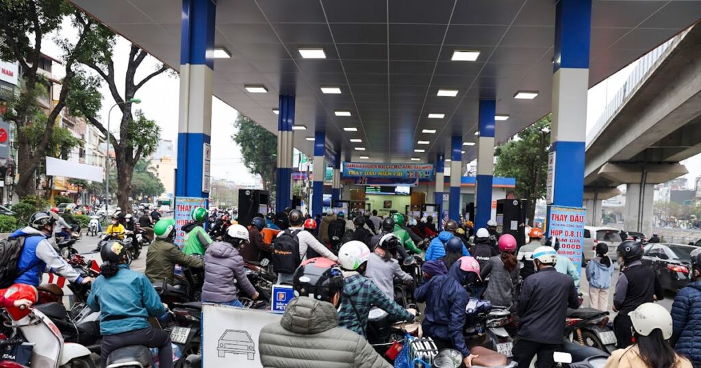 giá dầu hôm nay 2103