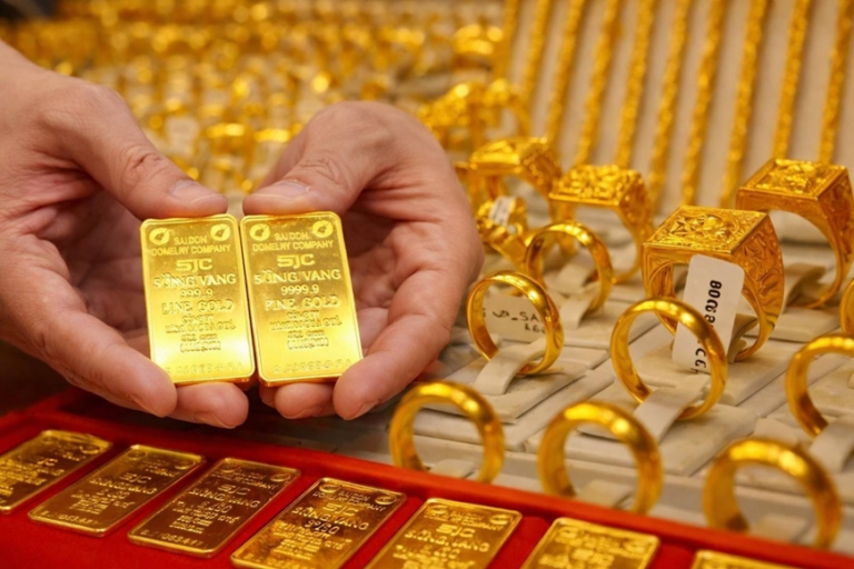 Giá vàng SJC mất 5 triệu đồng
